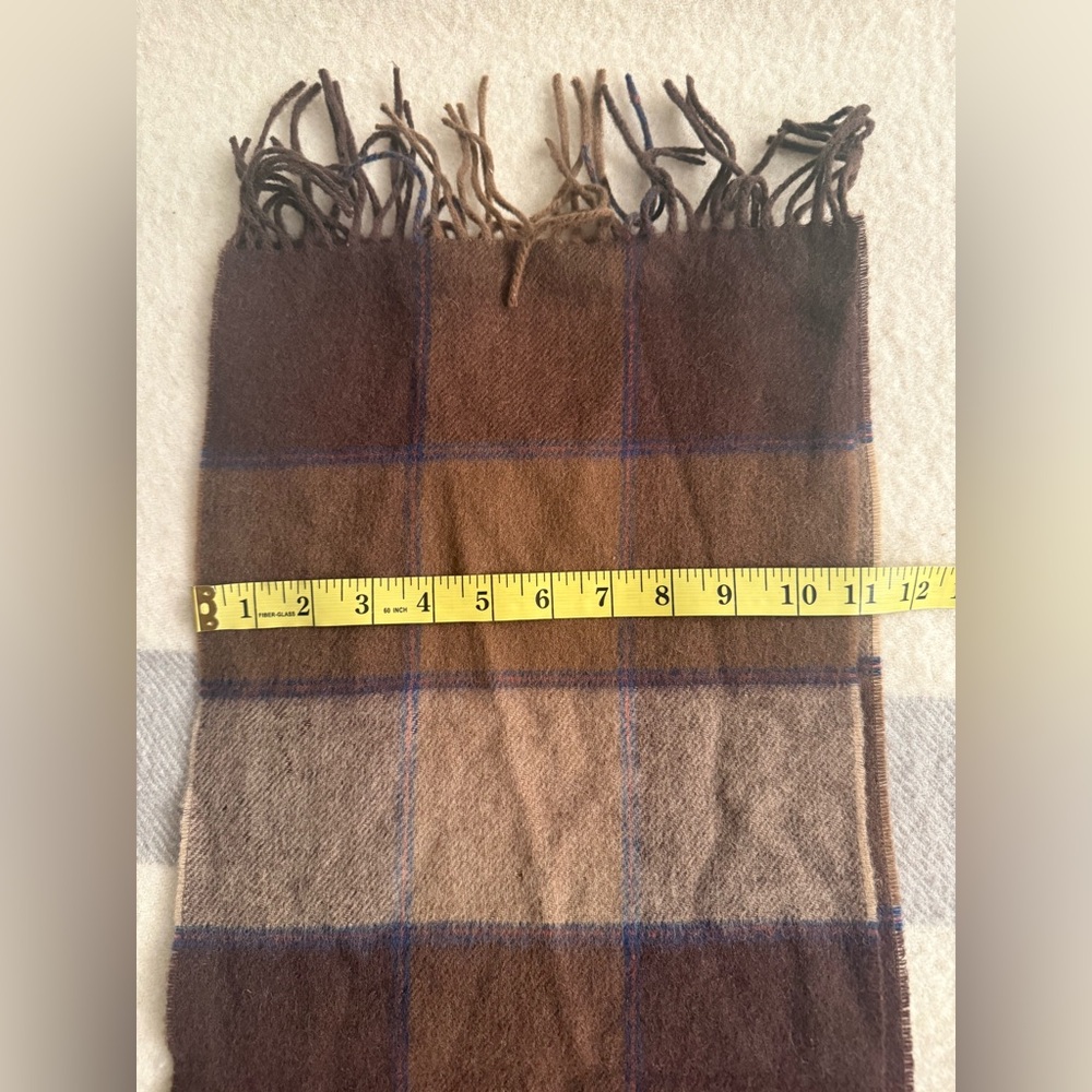 Wool scarf - Picture 5 of 8